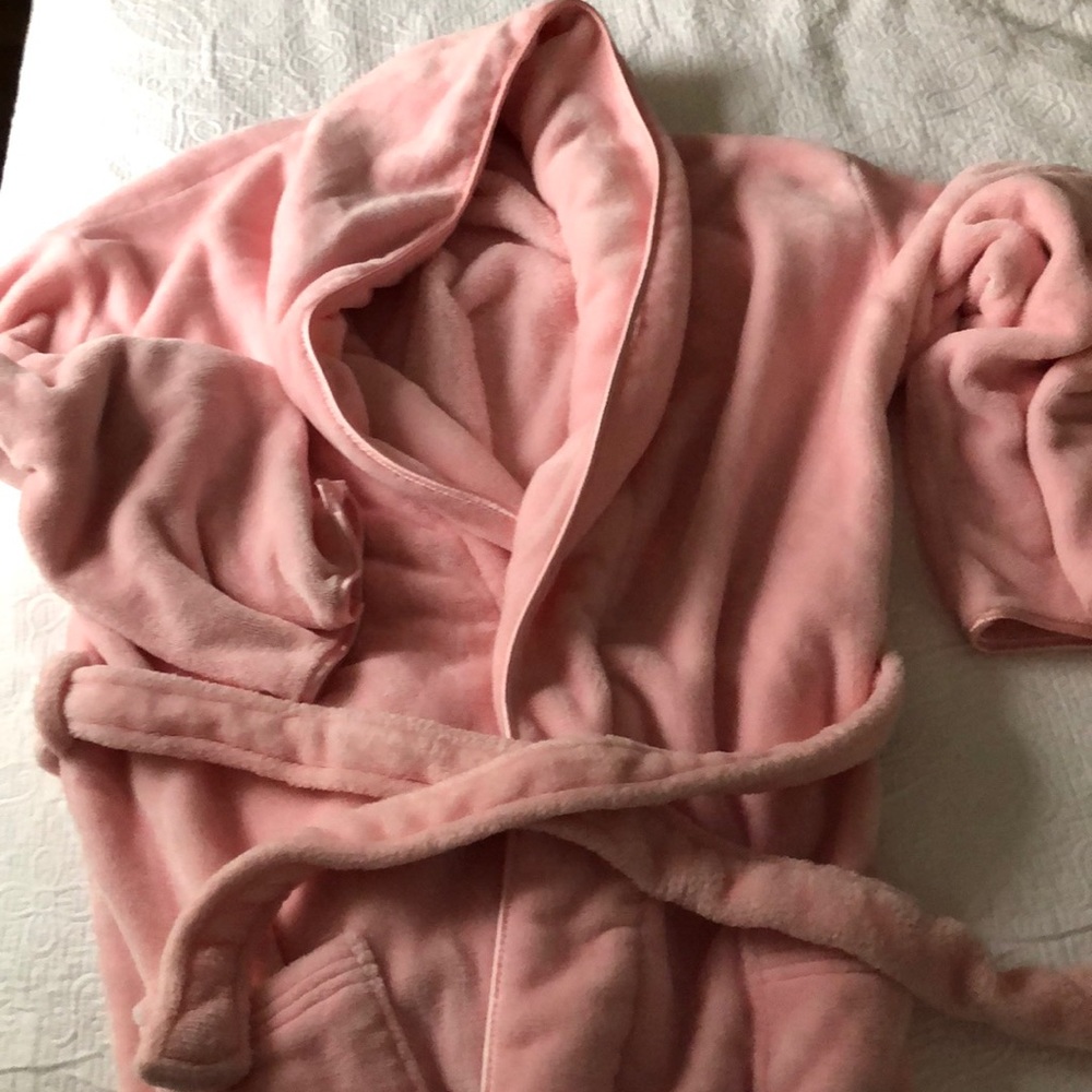 Brookstone plush spa robe